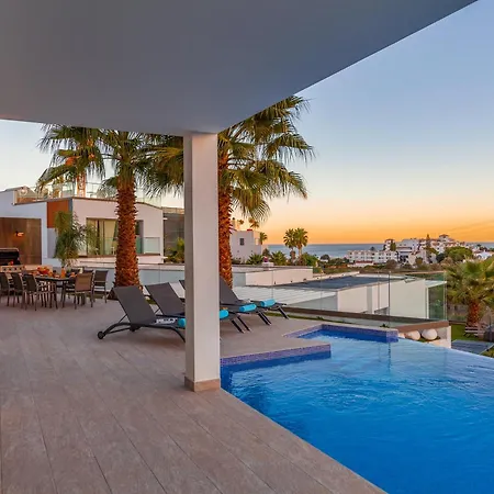 Catalina - Piscina Aquecivel E Bbq Em *